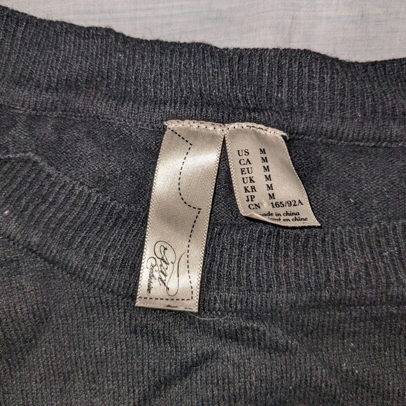 Pullover sweater - Picture 3 of 3